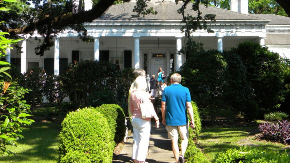 GardenSong • Mayor's House • Historic Guest Houses and Events • Natchez, MS